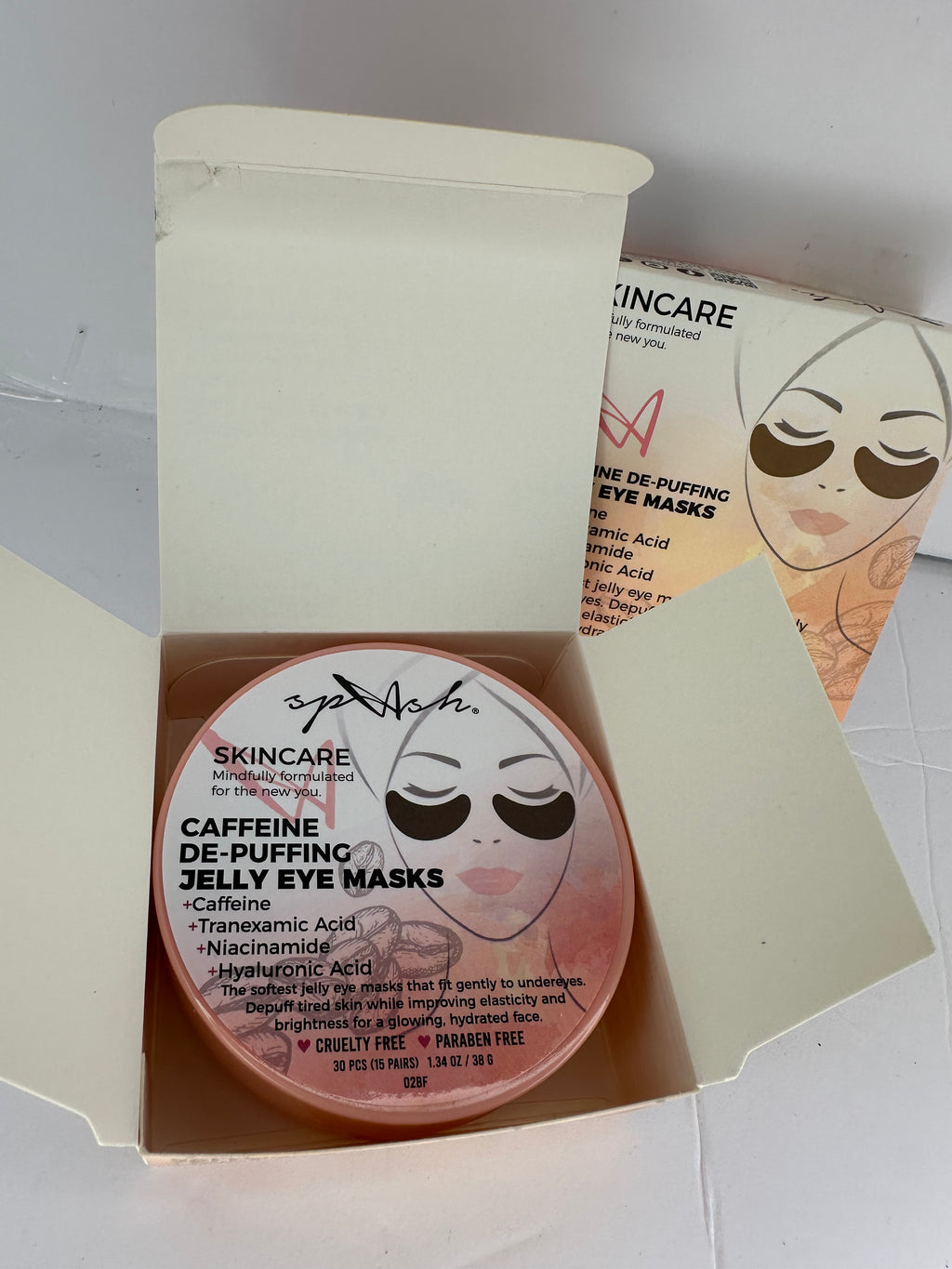 Caffeine jelly eye masks