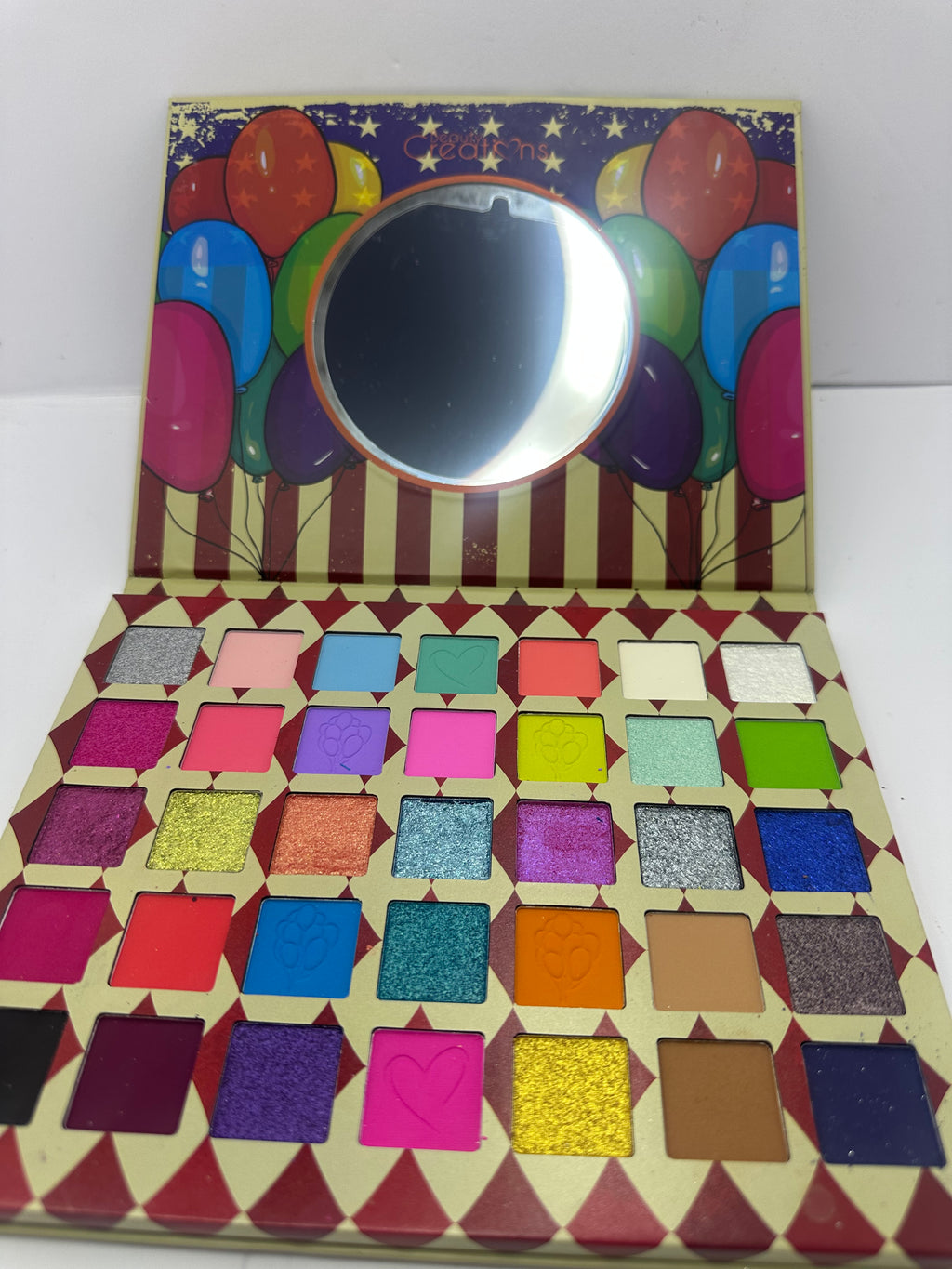 BEAUTY CREATIONS REMI CIRCUS CLOW EYESHADOW PALETTE