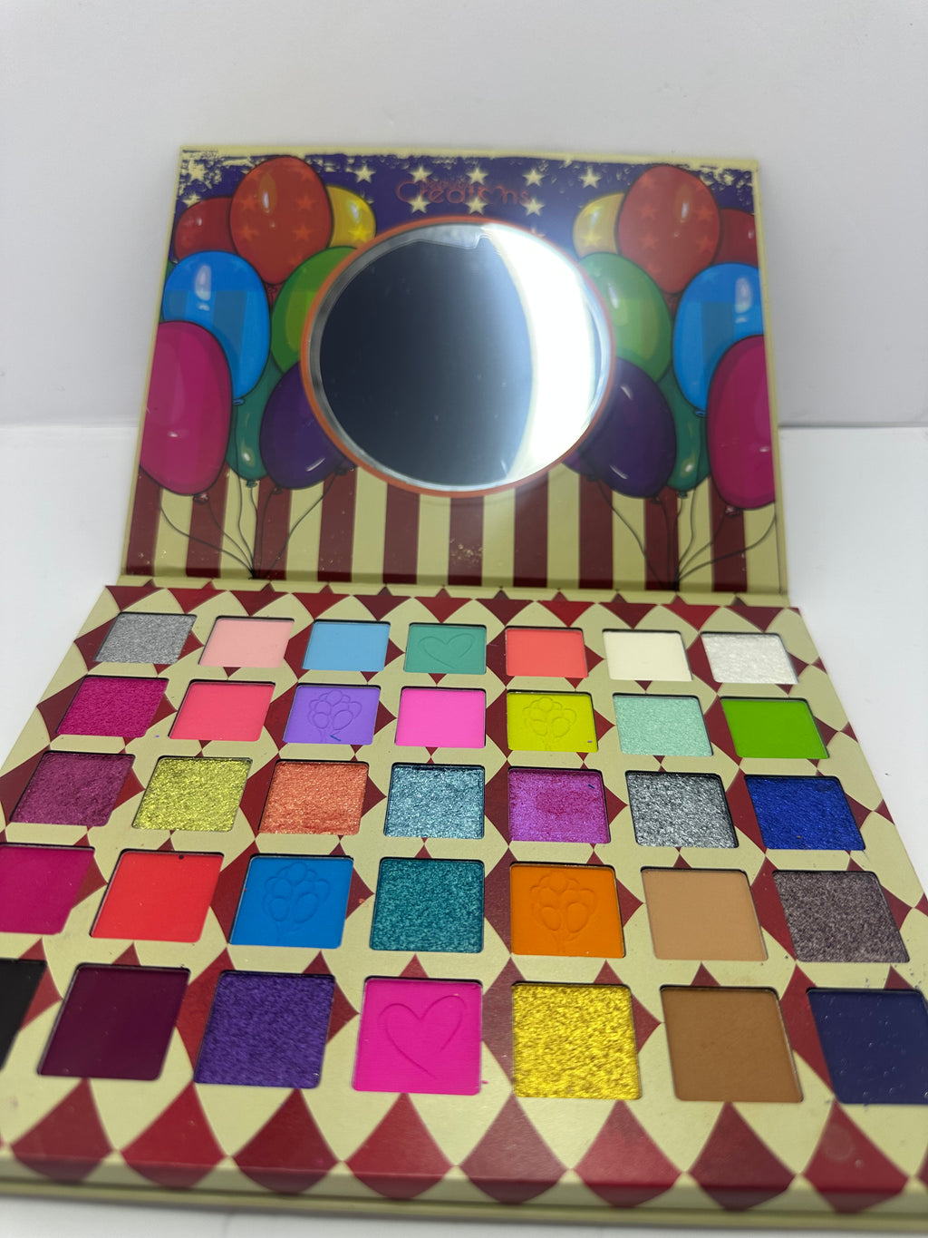 BEAUTY CREATIONS REMI CIRCUS CLOW EYESHADOW PALETTE